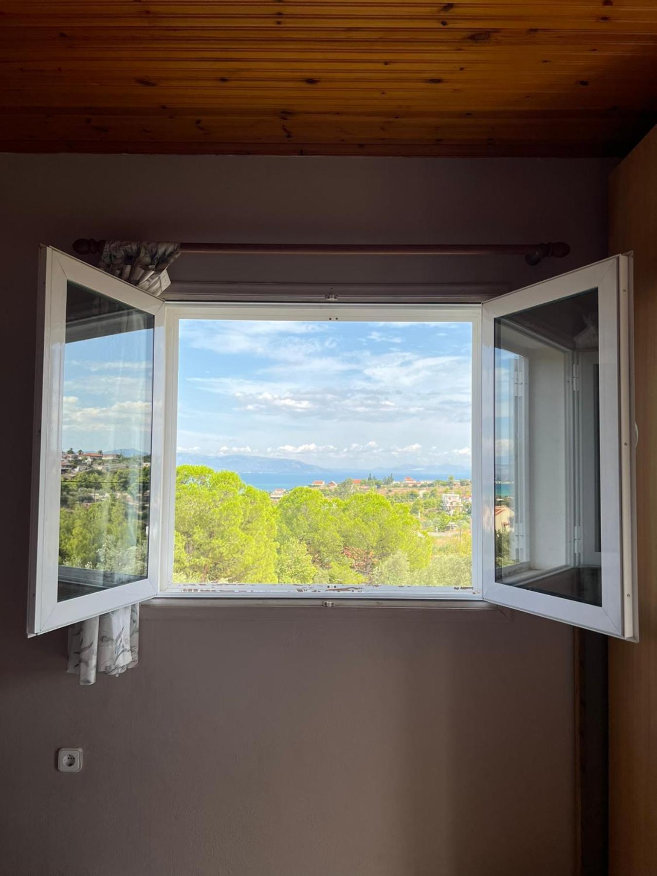 Xenia'S Seaview House Villa Paralia Avlidhos Luaran gambar